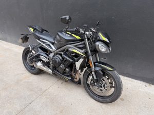 TRIUMPH STREET TRIPLE 765 RS