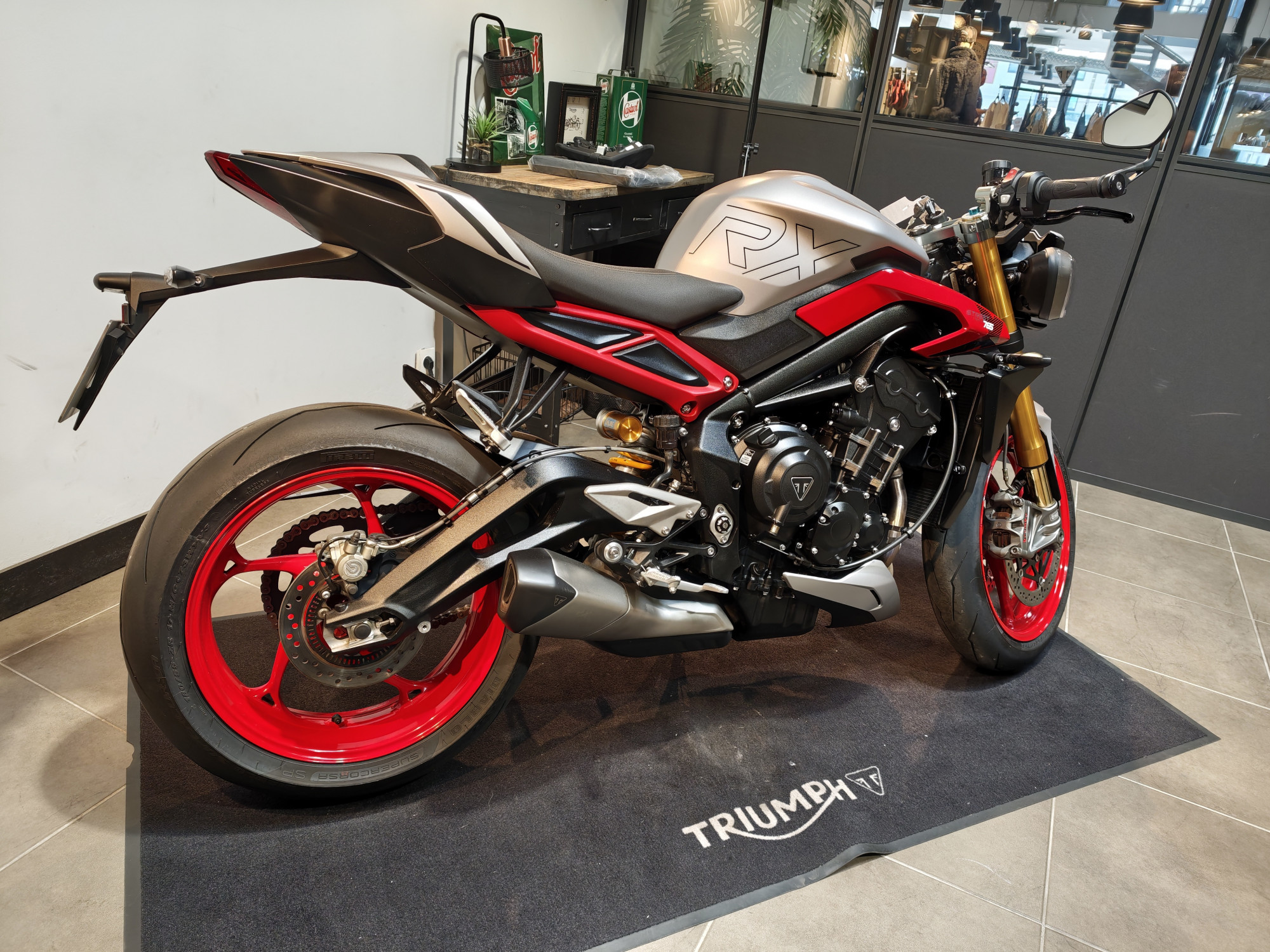 TRIUMPH STREET TRIPLE 765 RX – Image 2