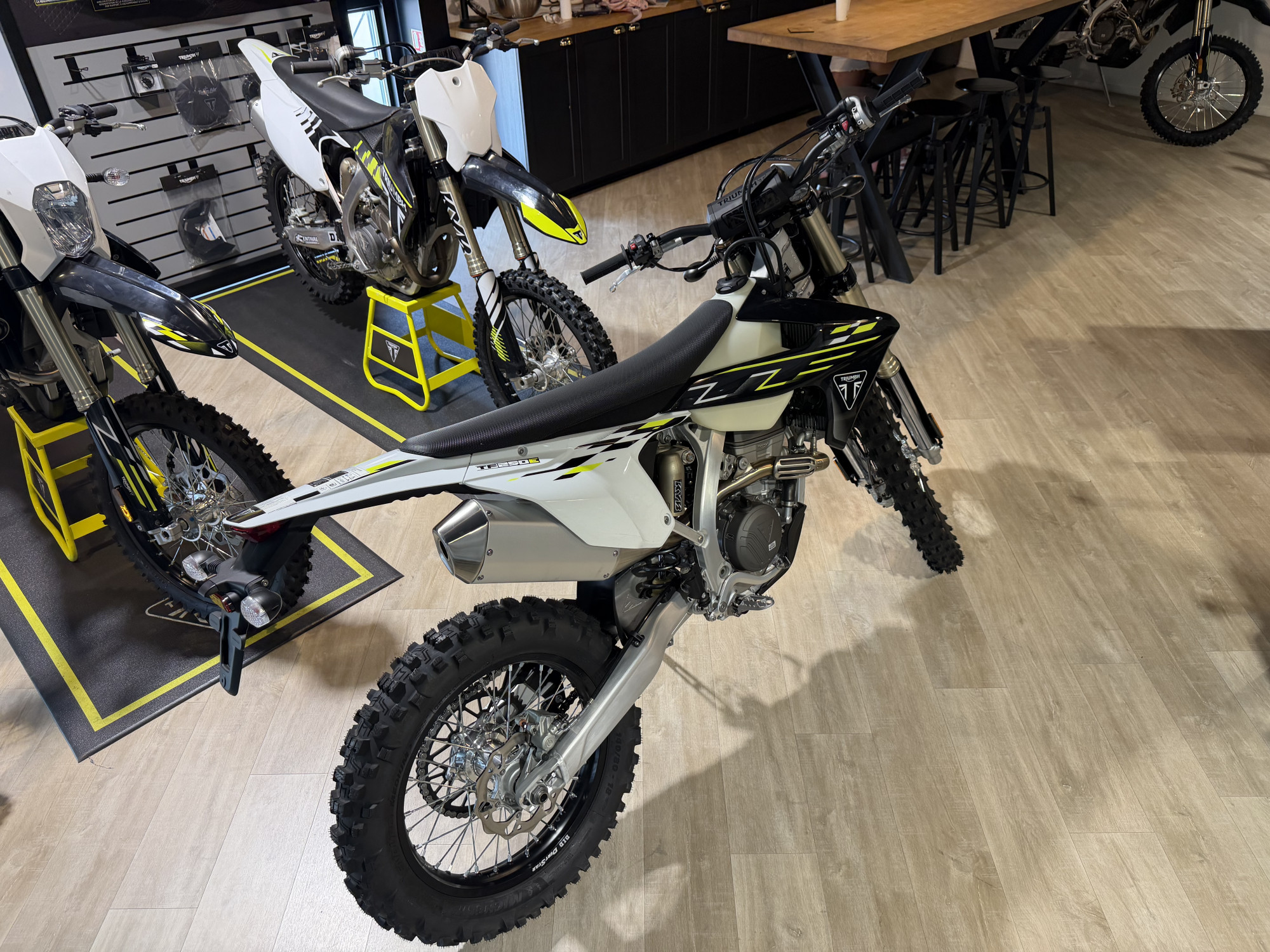 TRIUMPH TF 250-E – Image 2