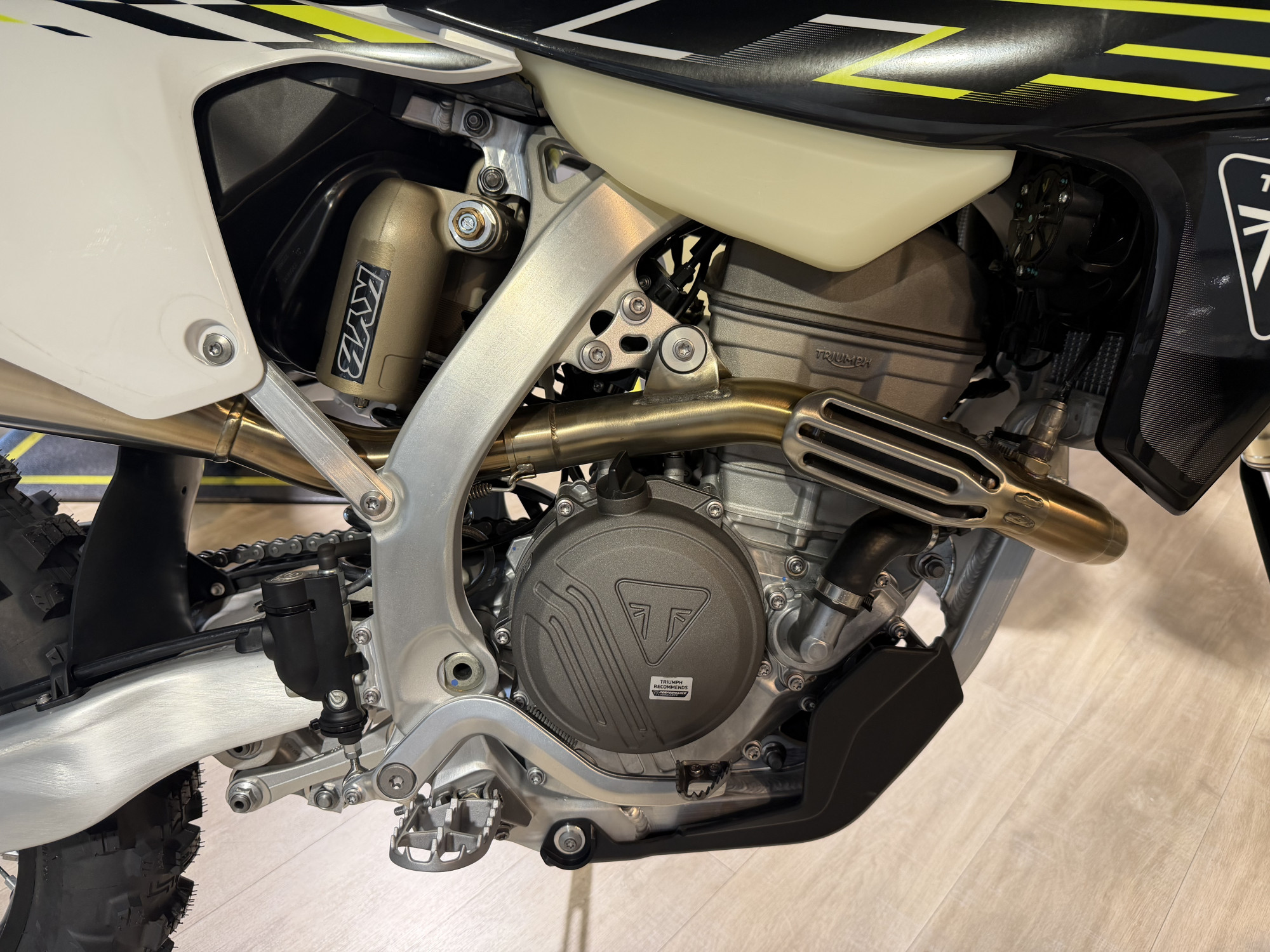 TRIUMPH TF 250-E – Image 7