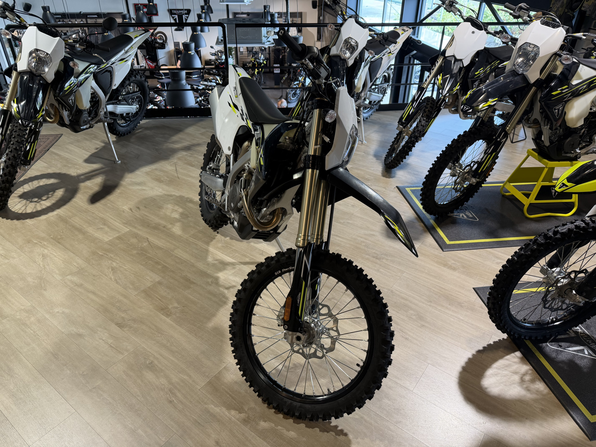TRIUMPH TF 450-E – Image 3