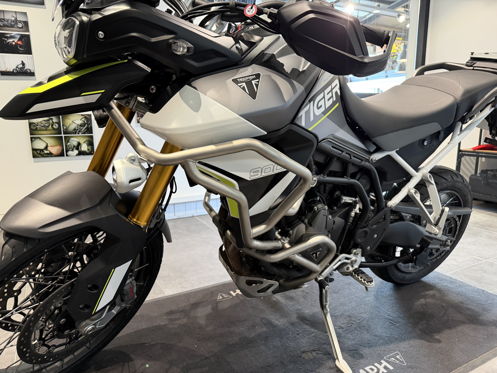 TRIUMPH Tiger 900 Rally Aragon Edition - AVEC TOP CASE – Image 15