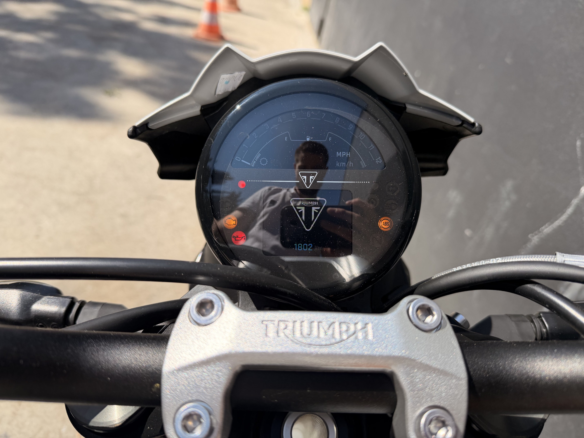 TRIUMPH TRIDENT 800 – Image 5
