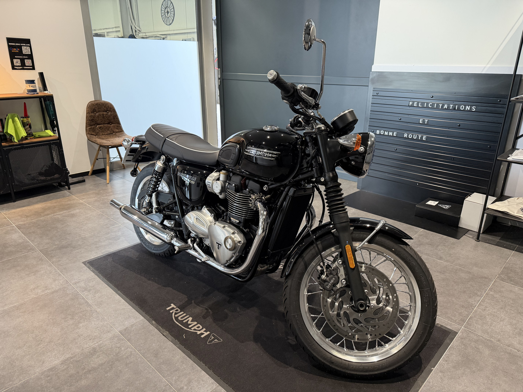 TRIUMPH BONNEVILLE T120 – Image 4