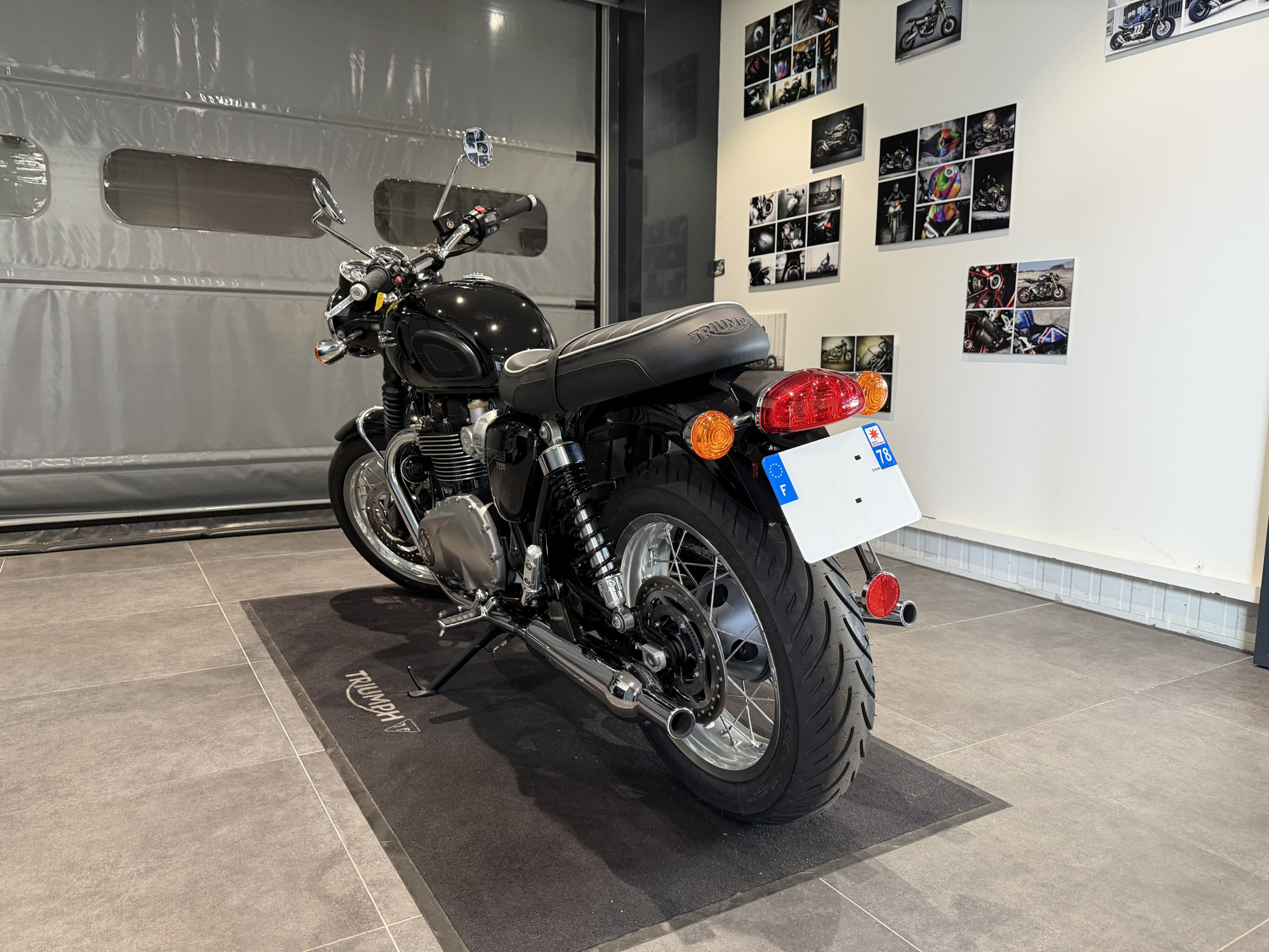 TRIUMPH BONNEVILLE T120 – Image 6