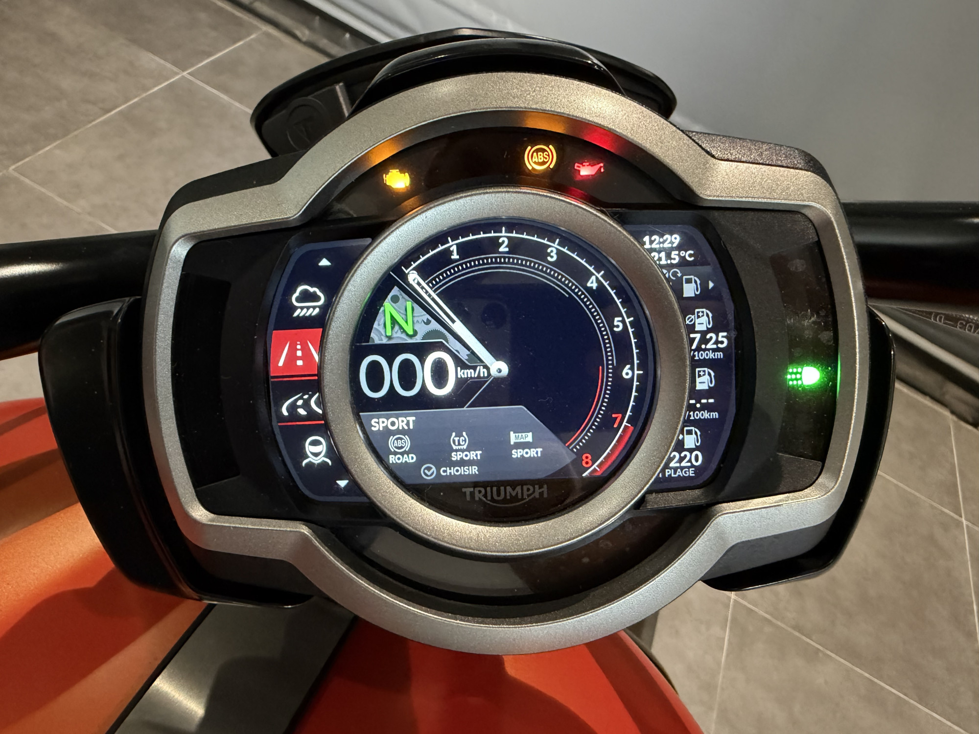 TRIUMPH ROCKET 3 R STORM - 2500 cm3 – Image 11