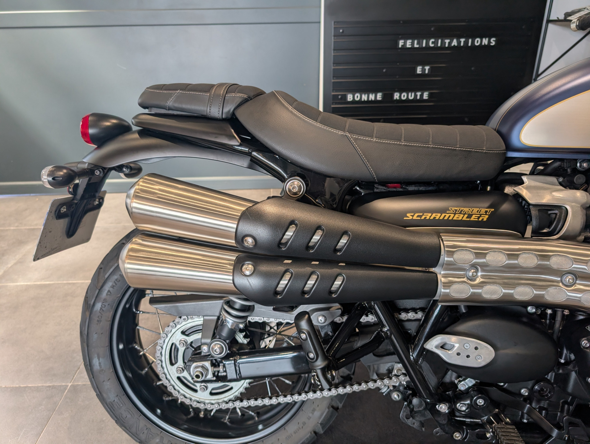 TRIUMPH STREET SCRAMBLER 900 – Image 3