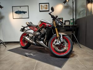 TRIUMPH STREET TRIPLE 765 RX