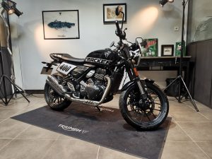 TRIUMPH TRACKER 400