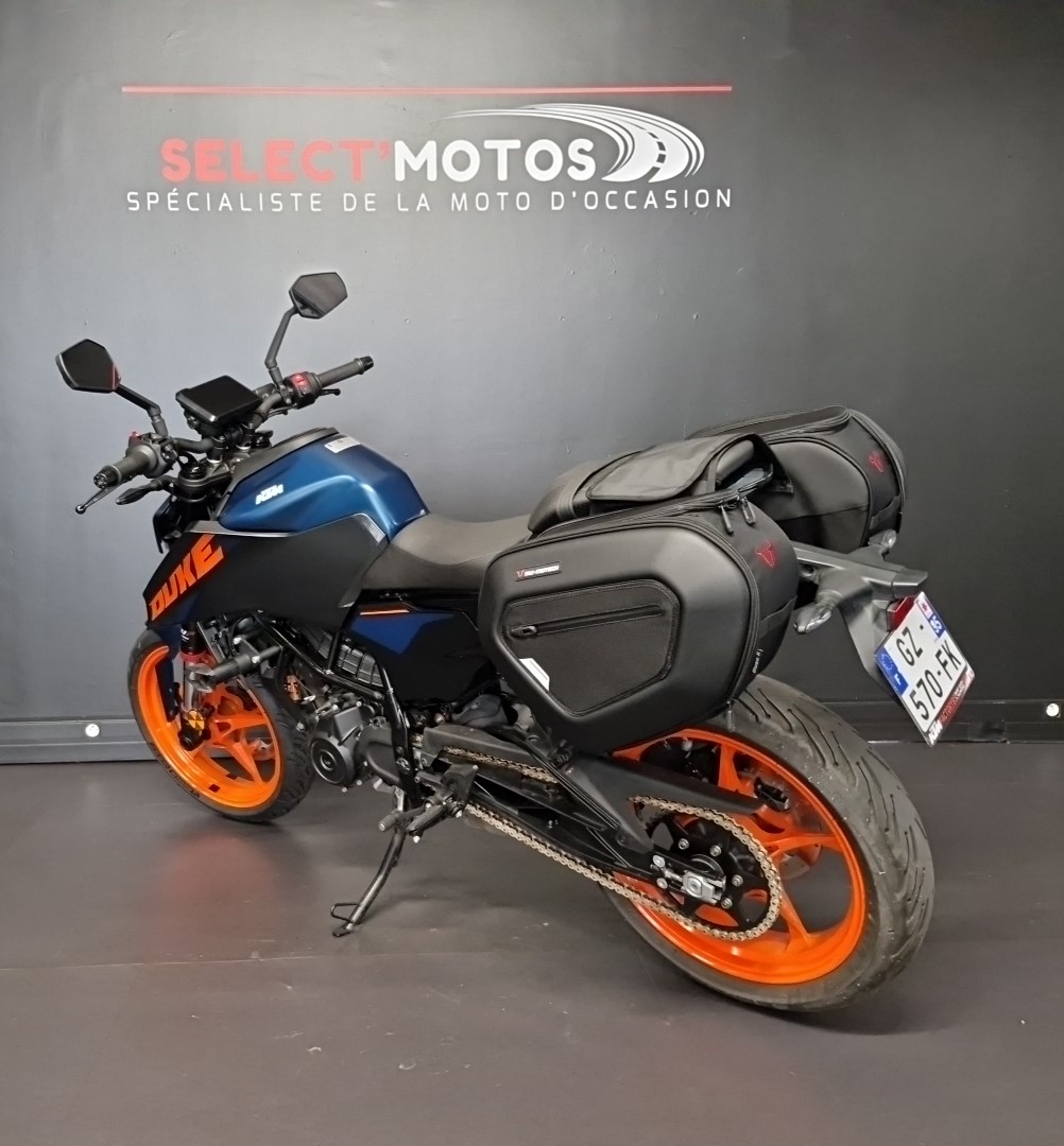 KTM 125 DUKE ABS – Image 4