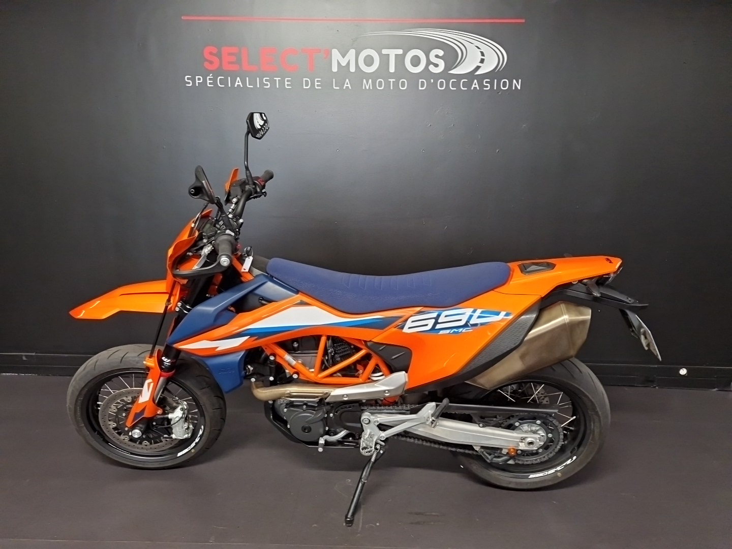KTM 690 SMC R – Image 2