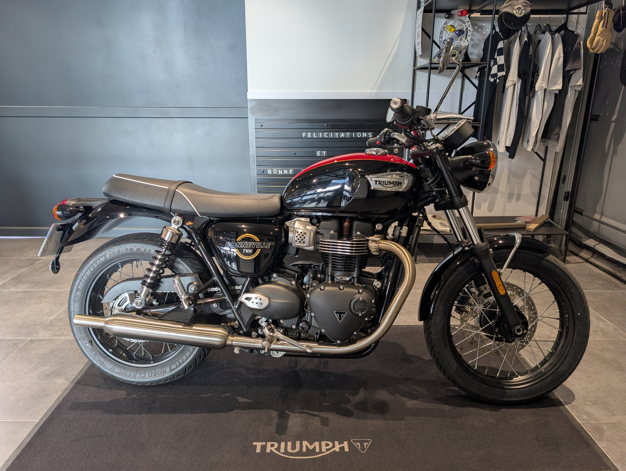 TRIUMPH Bonneville T100 A2 - DEBRIDABLE