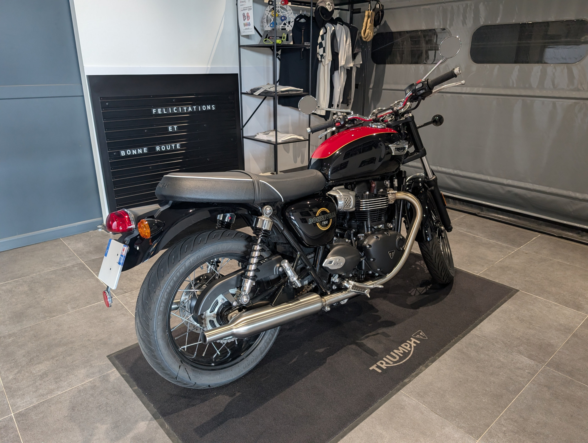 TRIUMPH Bonneville T100 A2 - DEBRIDABLE – Image 8