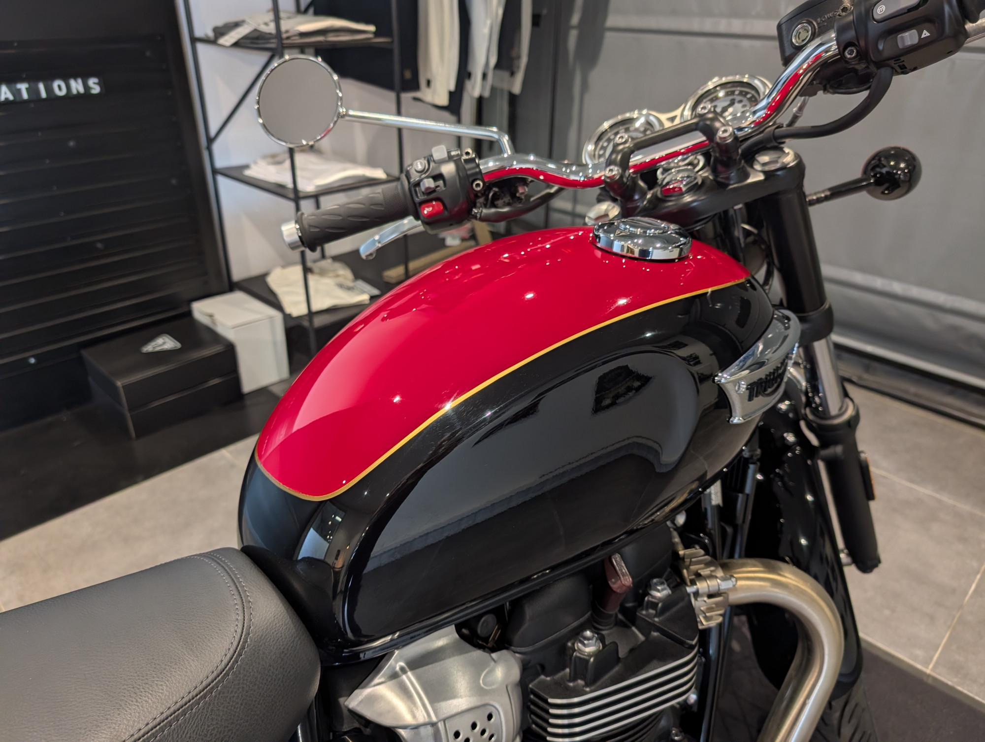 TRIUMPH Bonneville T100 A2 - DEBRIDABLE – Image 9