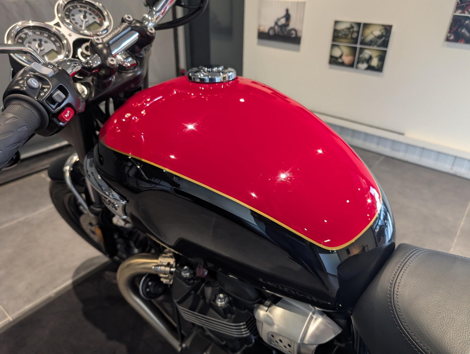 TRIUMPH Bonneville T100 A2 - DEBRIDABLE – Image 10