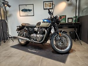 TRIUMPH BONNEVILLE T120 (COMPATIBLE A2)
