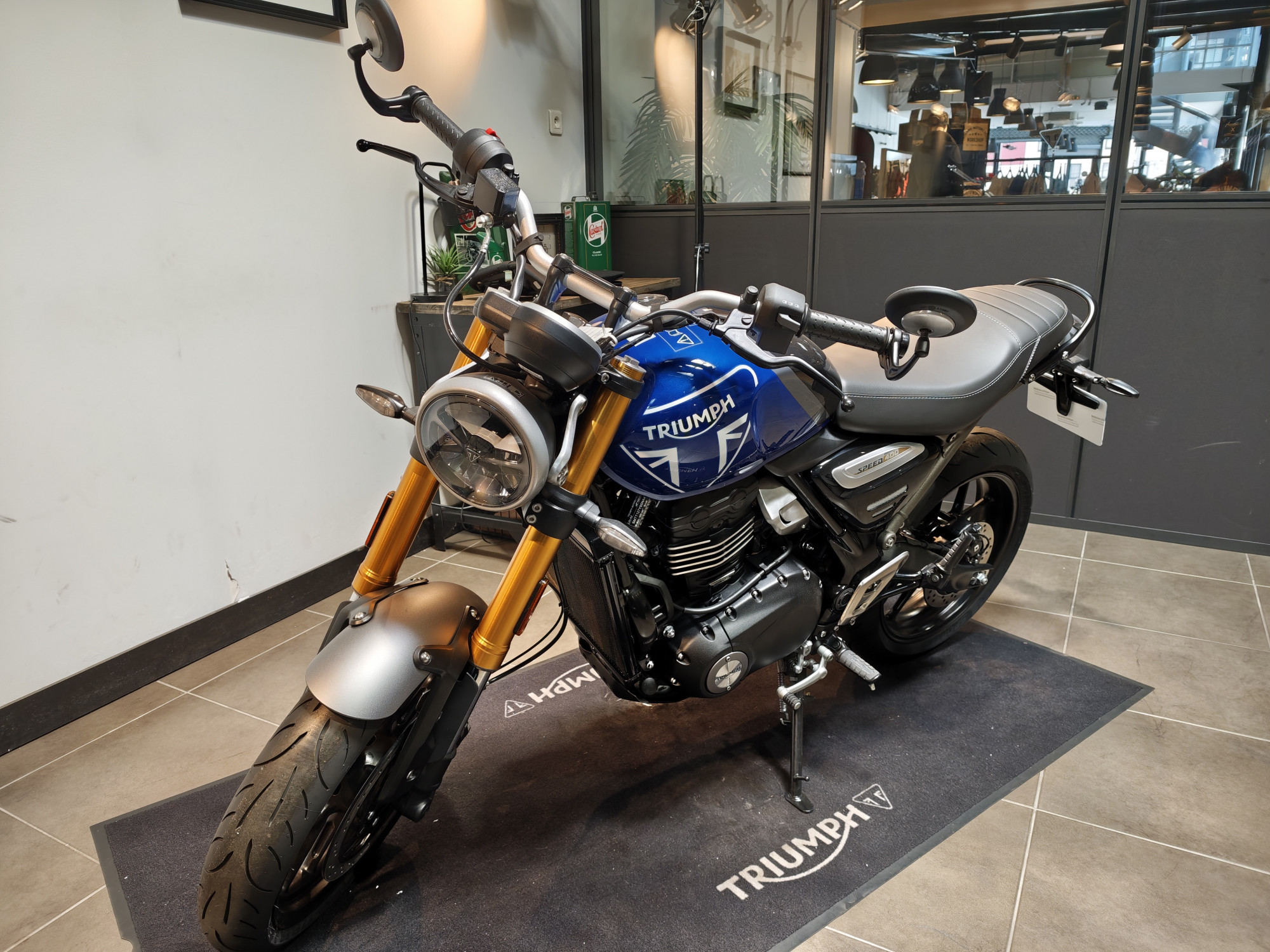 TRIUMPH SPEED 400 – Image 4