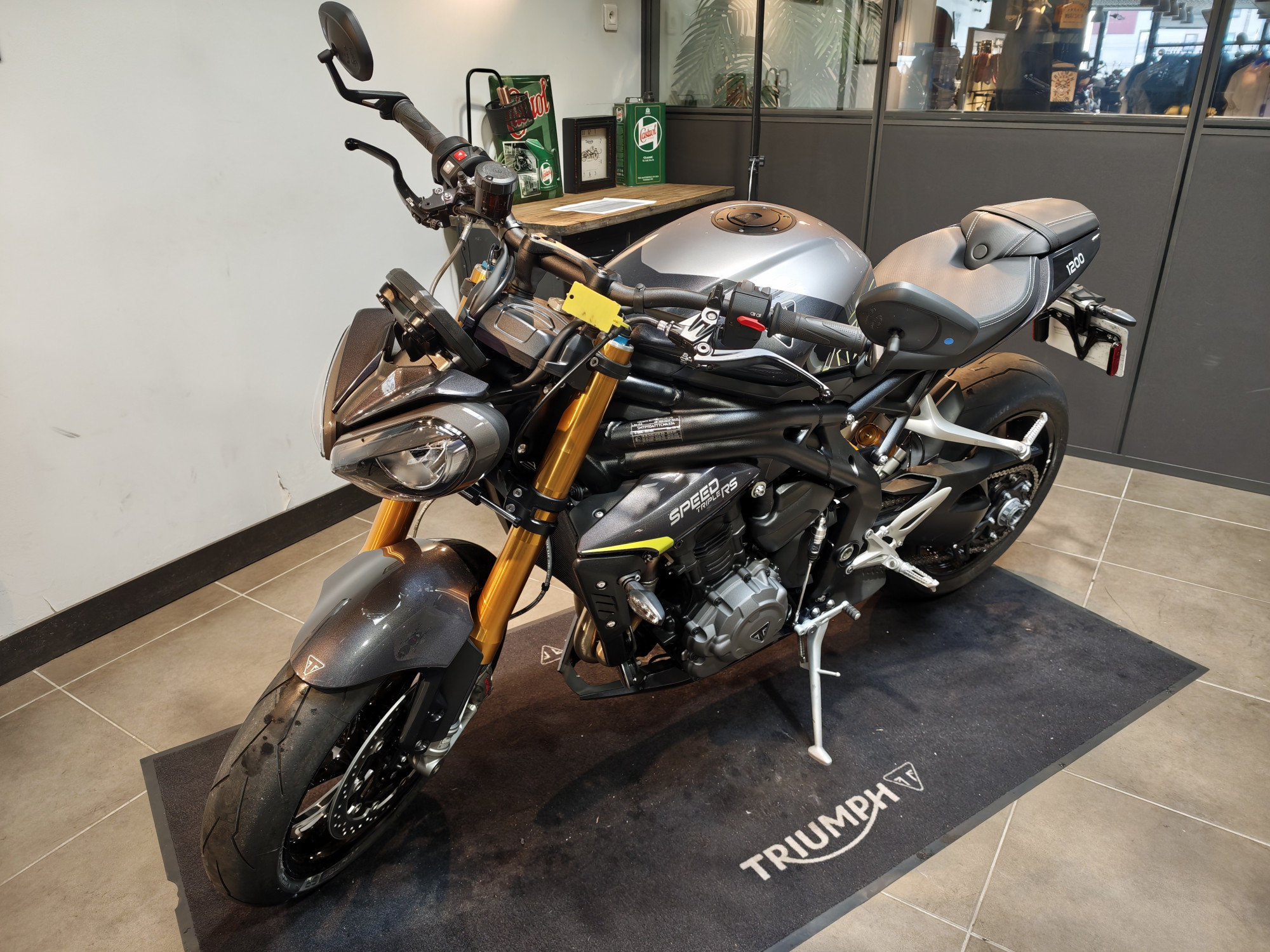 TRIUMPH SPEED TRIPLE 1200 RS – Image 4