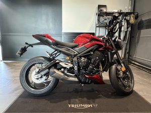TRIUMPH STREET TRIPLE 765 RS