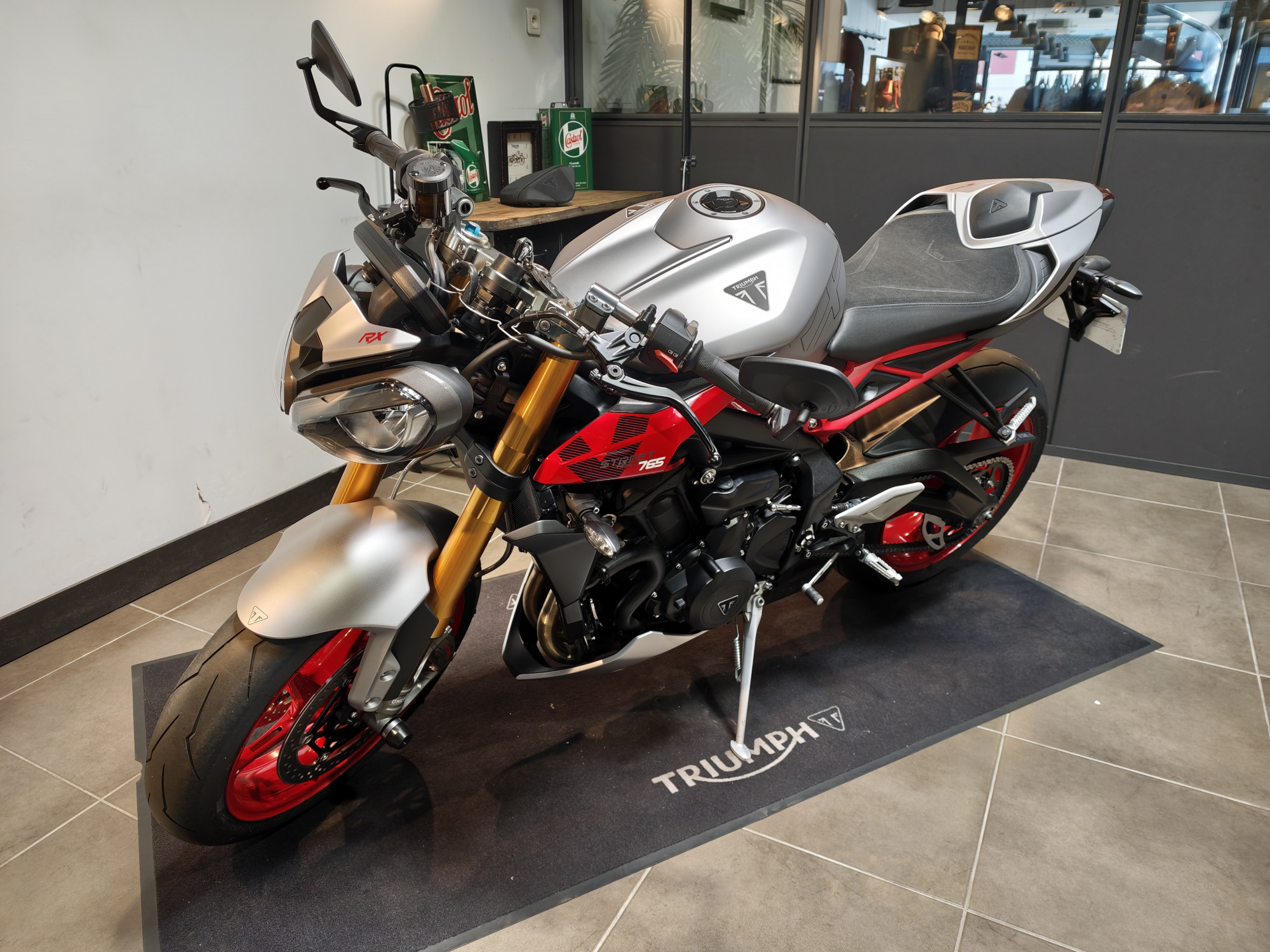 TRIUMPH STREET TRIPLE 765 RX – Image 4