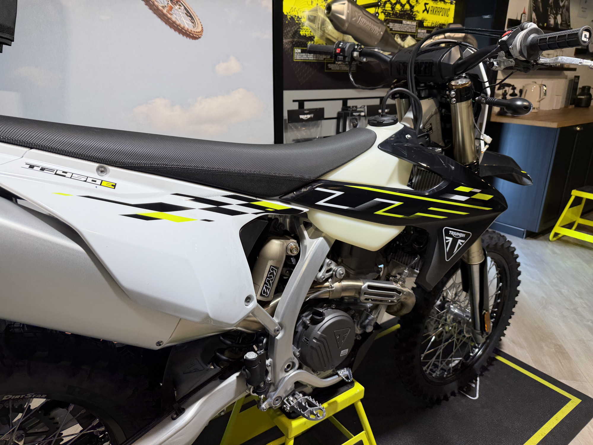 TRIUMPH TF 450-E - pack livraison inclus – Image 5