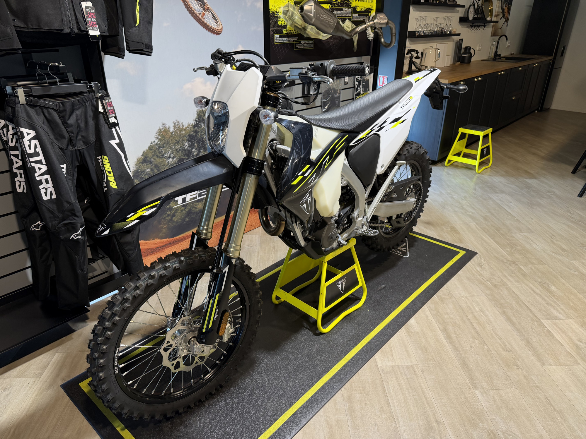 TRIUMPH TF 450-E - pack livraison inclus – Image 7