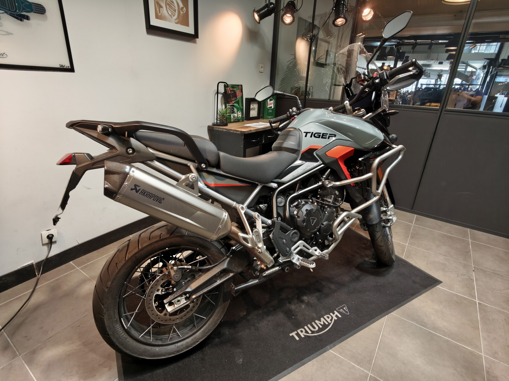 TRIUMPH TIGER 900 Desert Edition – Image 2