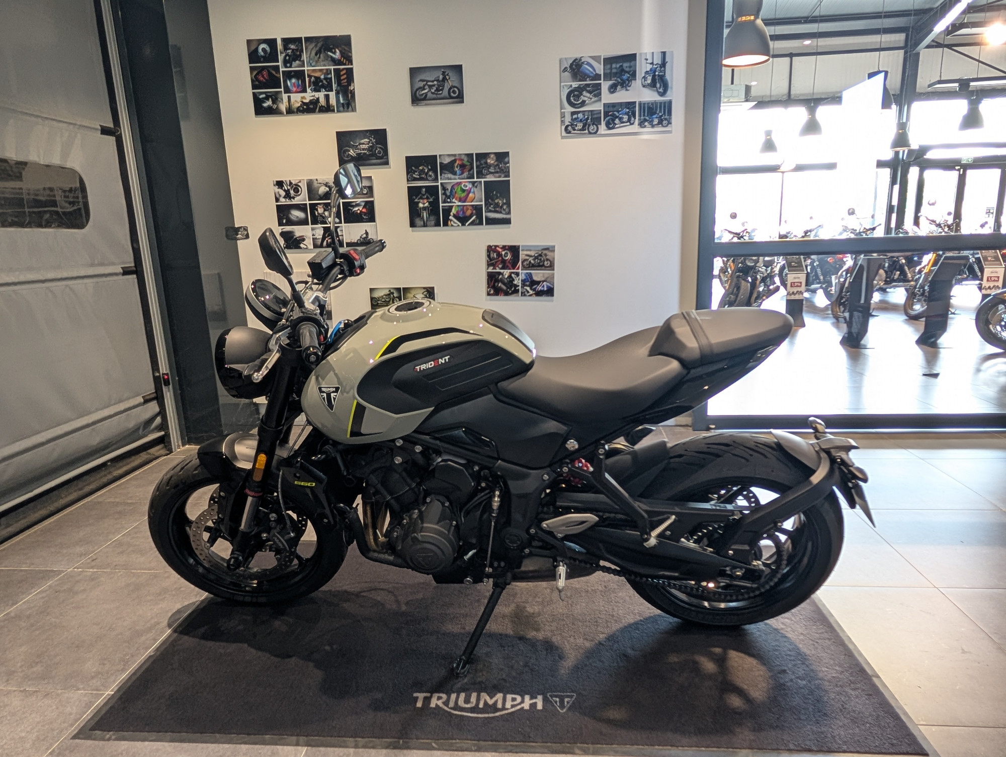 TRIUMPH TRIDENT 660 – Image 4