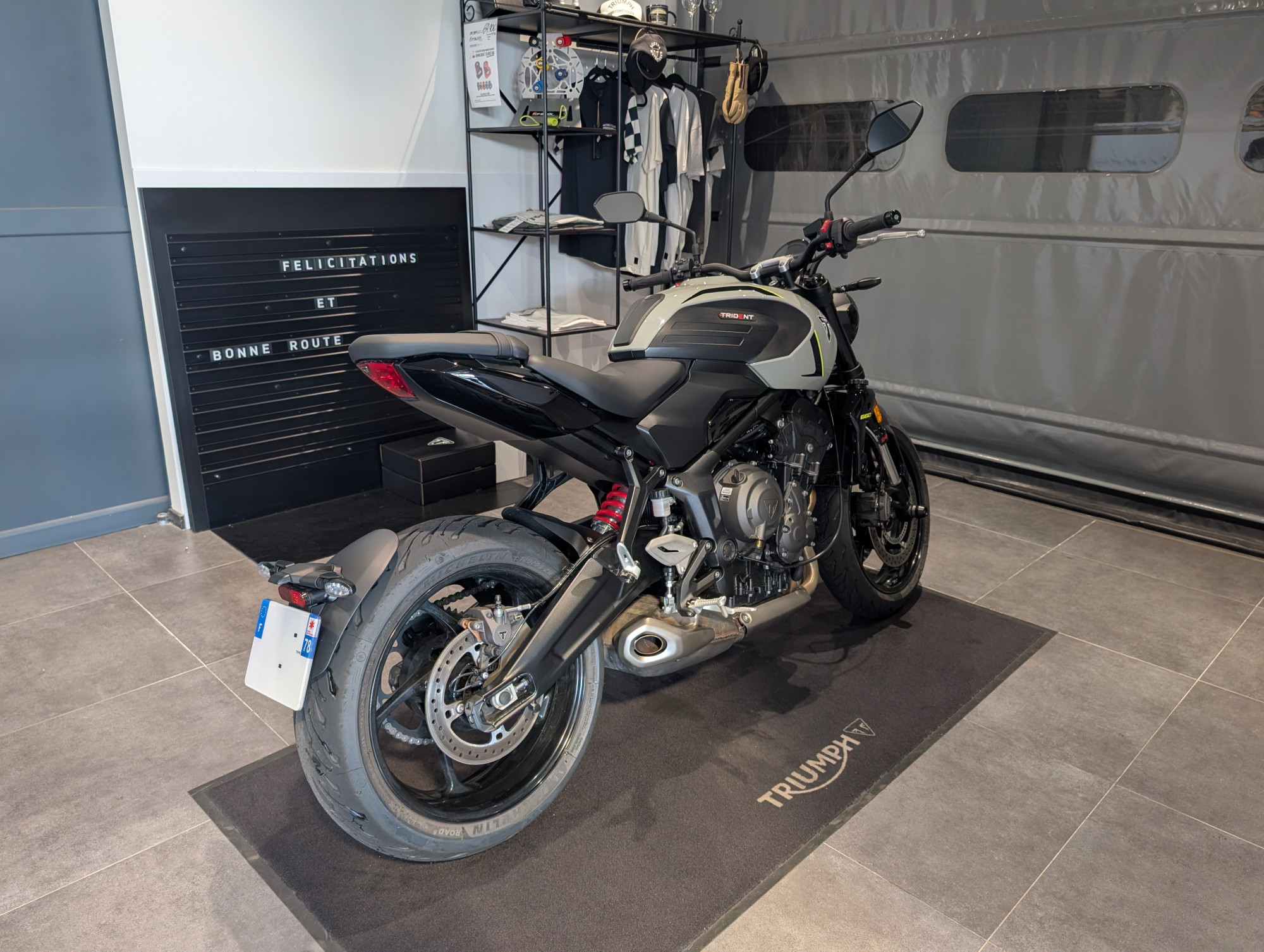 TRIUMPH TRIDENT 660 – Image 6