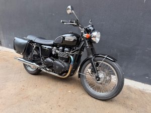 TRIUMPH BONNEVILLE 865 T100