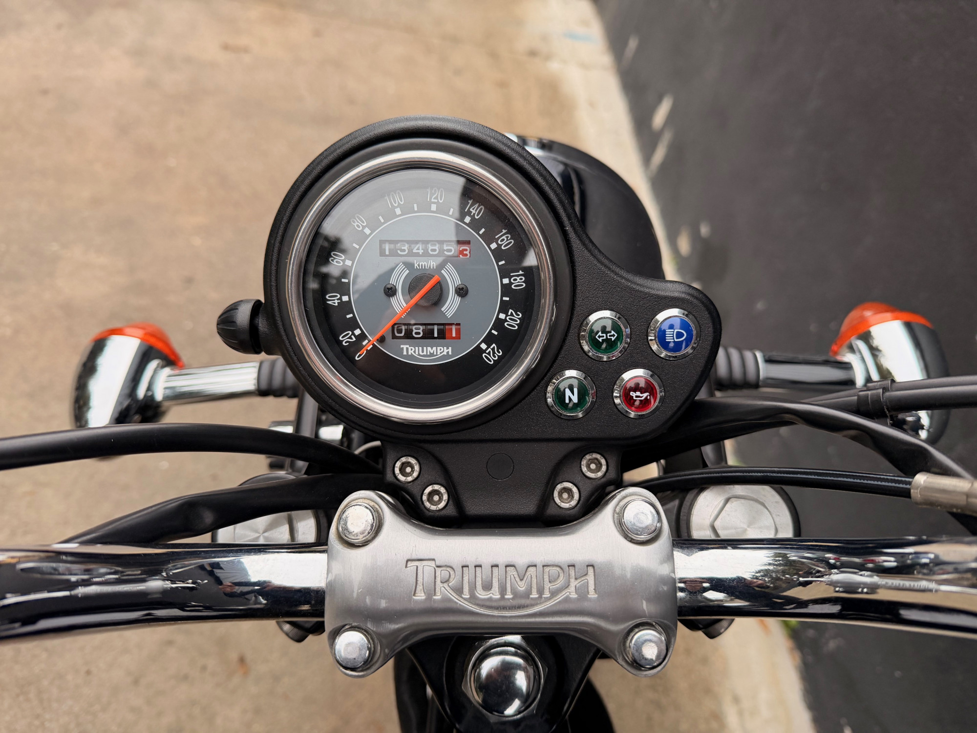 TRIUMPH BONNEVILLE 865 T100 – Image 5