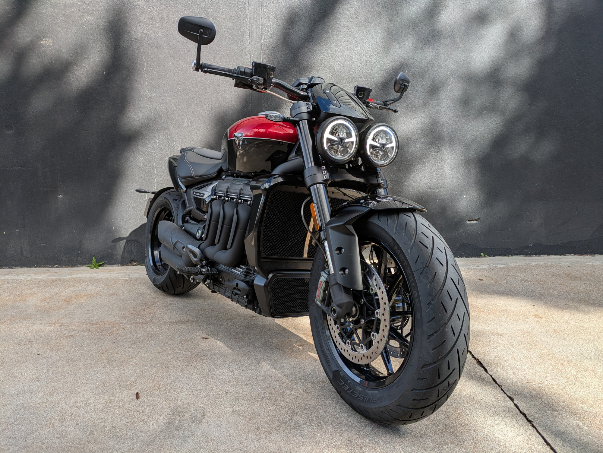 TRIUMPH ROCKET 3 R STORM