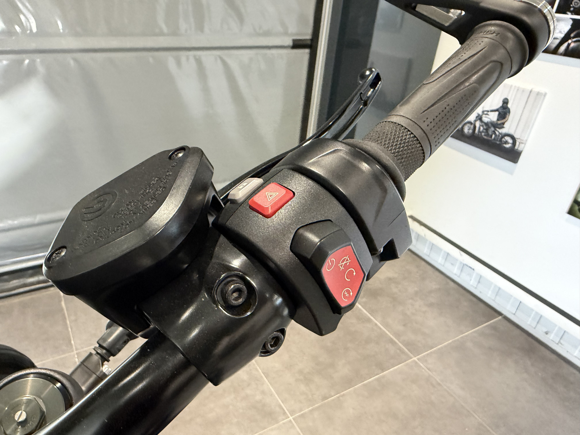 TRIUMPH ROCKET 3 R STORM – Image 12