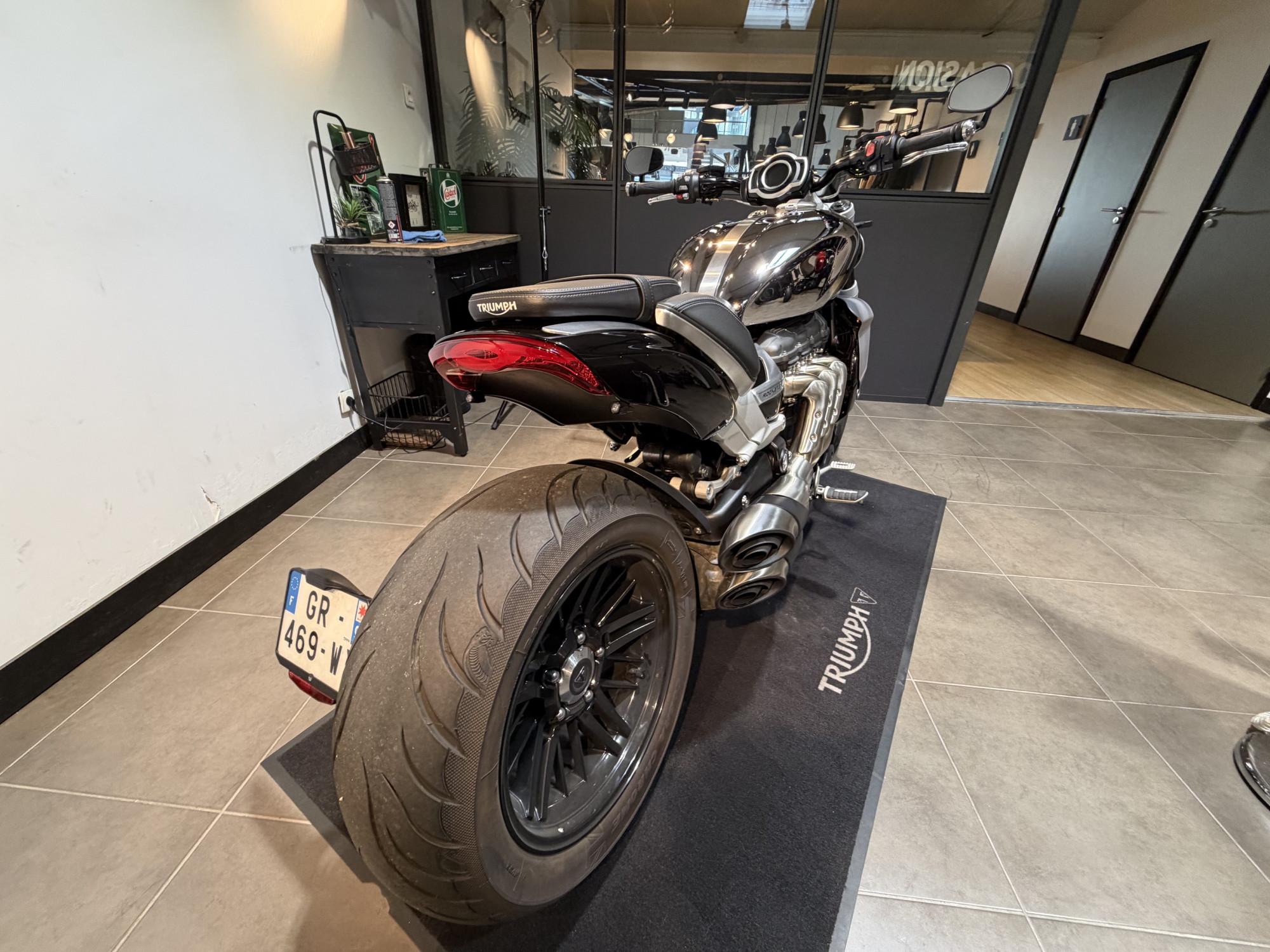 TRIUMPH ROCKET 3 R CHROME EDITION – Image 3