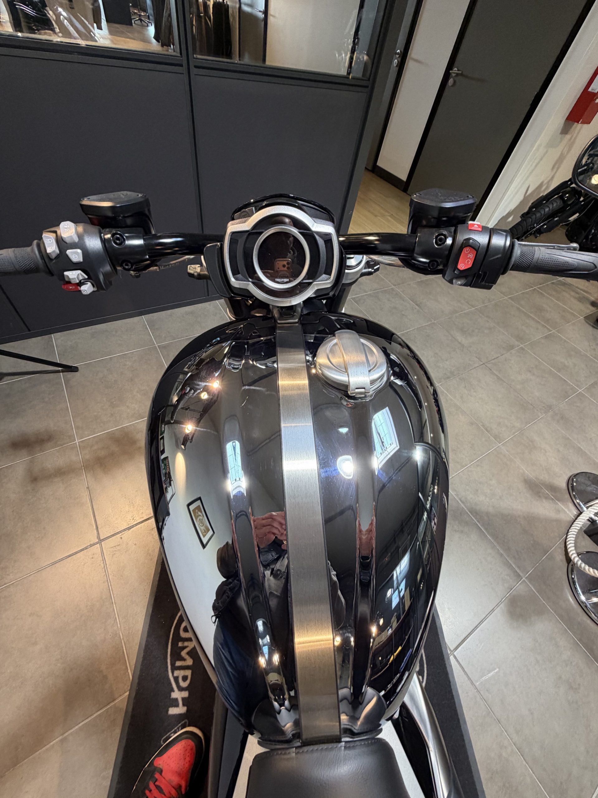 TRIUMPH ROCKET 3 R CHROME EDITION – Image 5