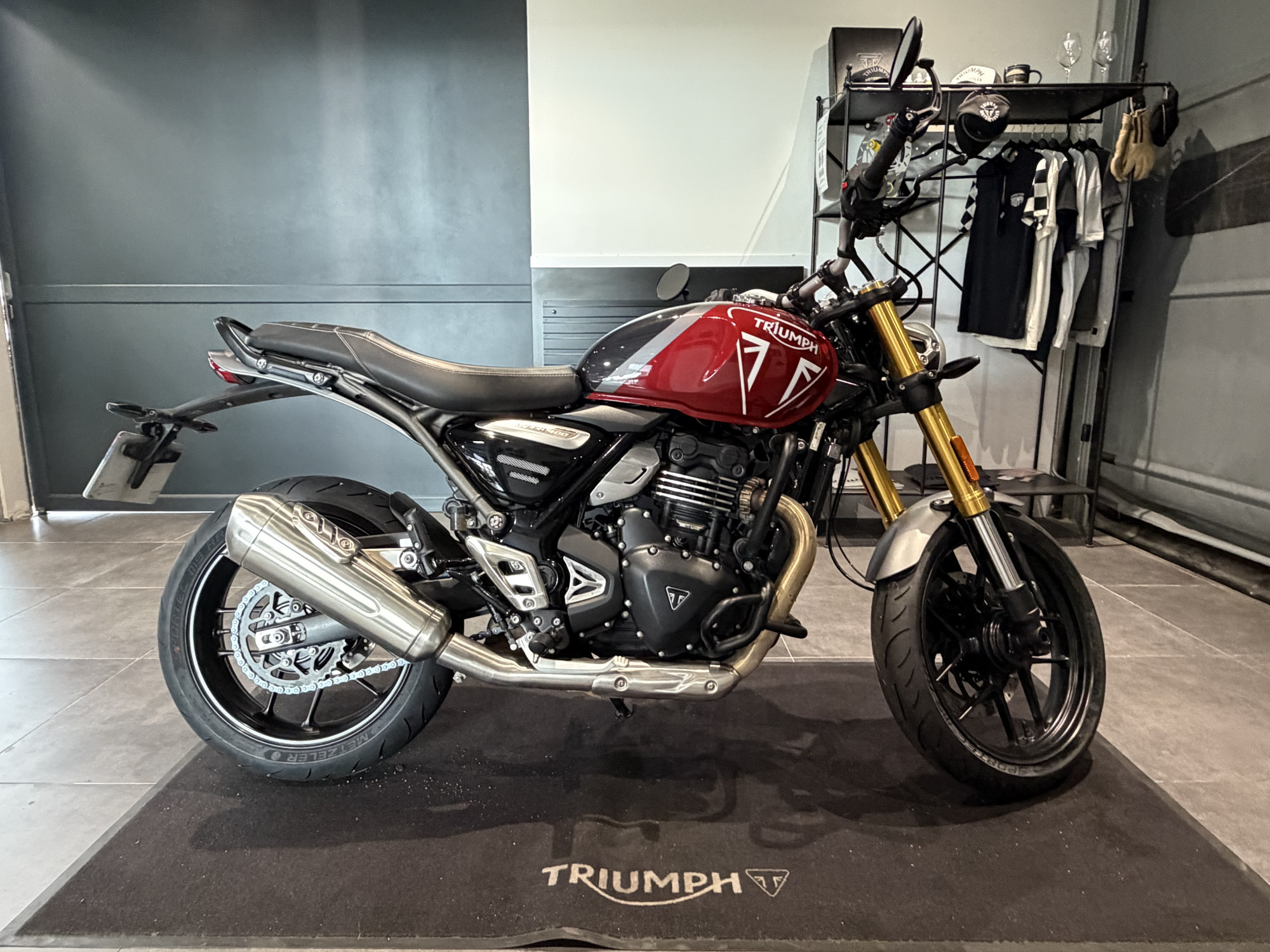 TRIUMPH SPEED 400